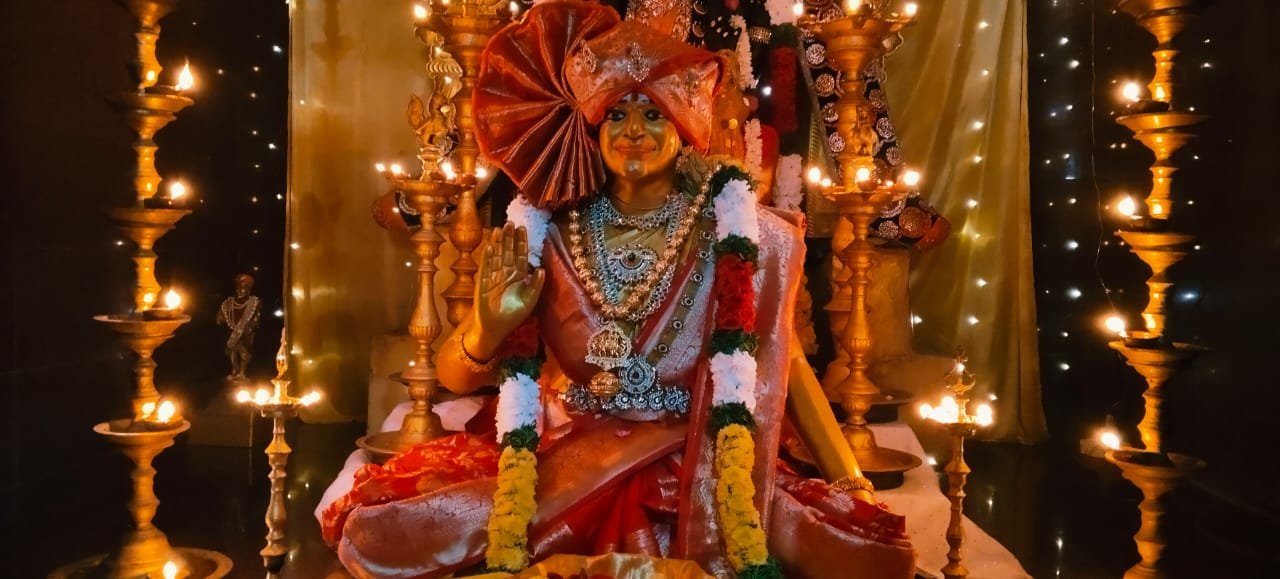 Alankara Seva & Deeparathana (Deepavali)